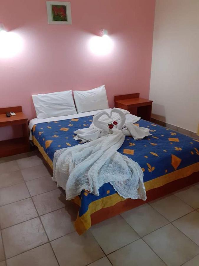 Pantheon Hotel Kamena Vourla Luaran gambar