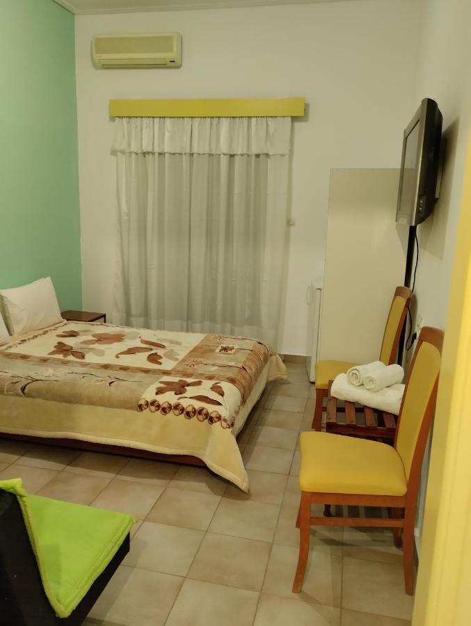 Pantheon Hotel Kamena Vourla Luaran gambar